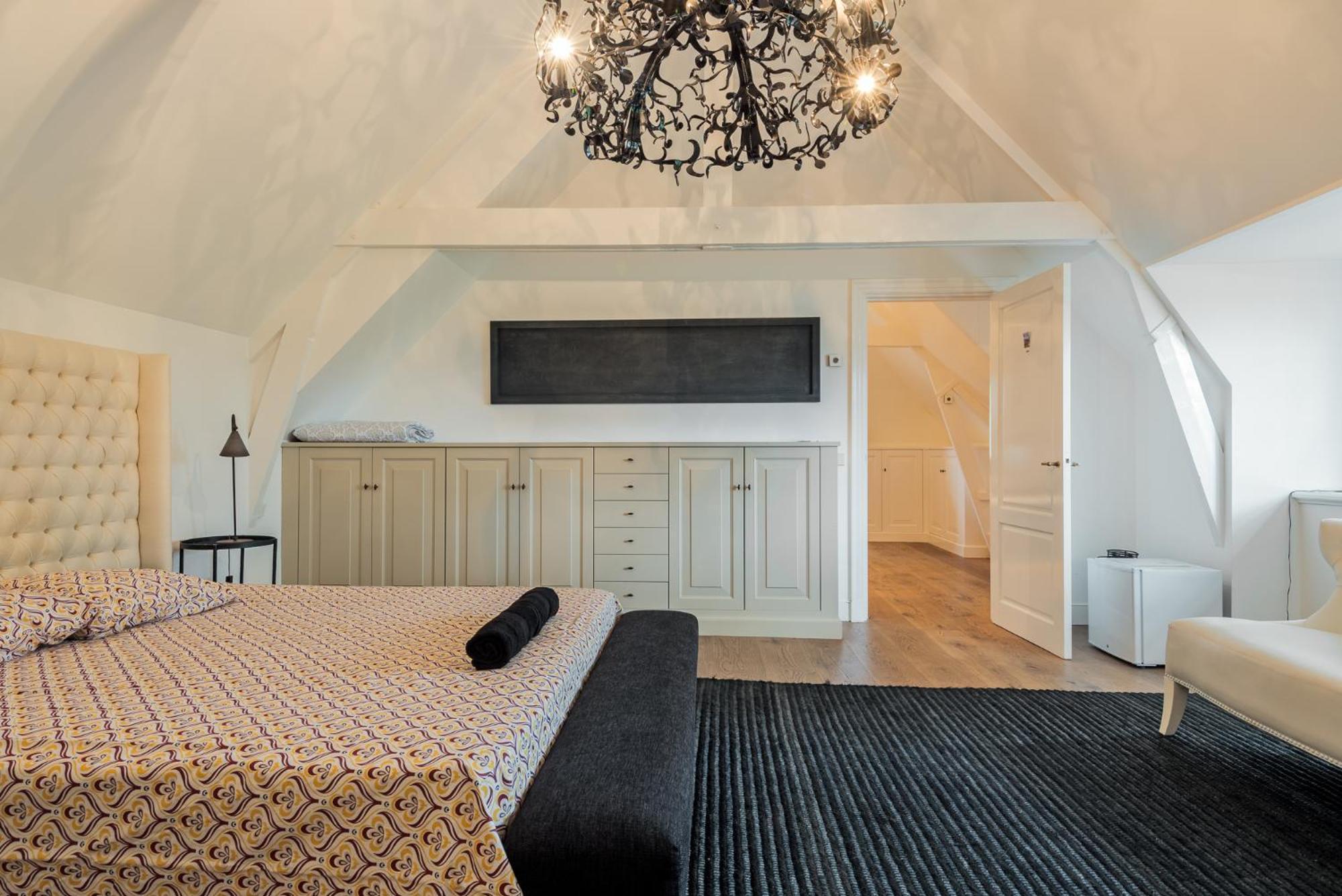 Amsterdam Mansion - Suite De Dam Oostzaan Ngoại thất bức ảnh